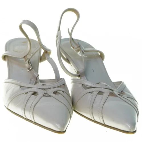 Stiletter fra Gabor (str. 40)