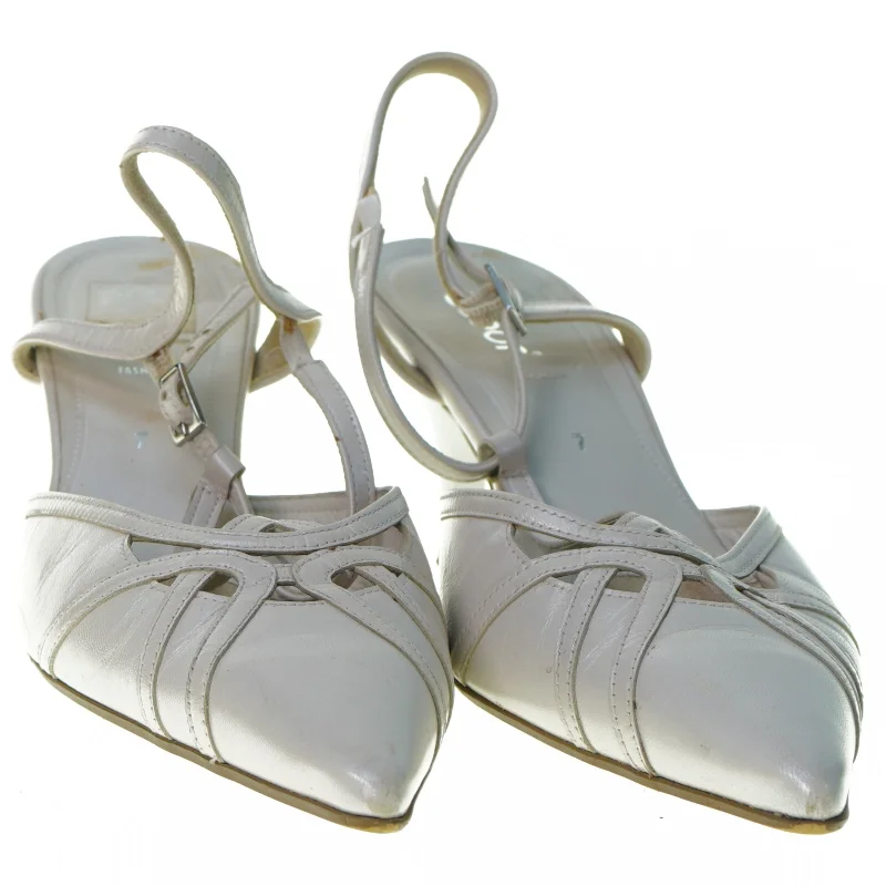 Stiletter fra Gabor (str. 40)