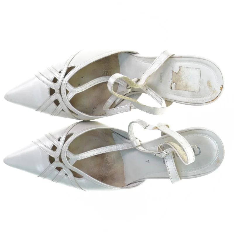 Stiletter fra Gabor (str. 40)