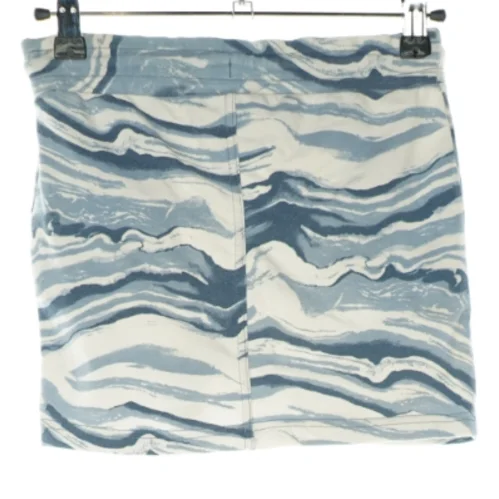 Nederdel fra Hummel (str. 128 cm)