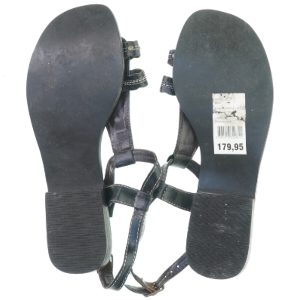 Sandaler fra Bugatti (str. 39)