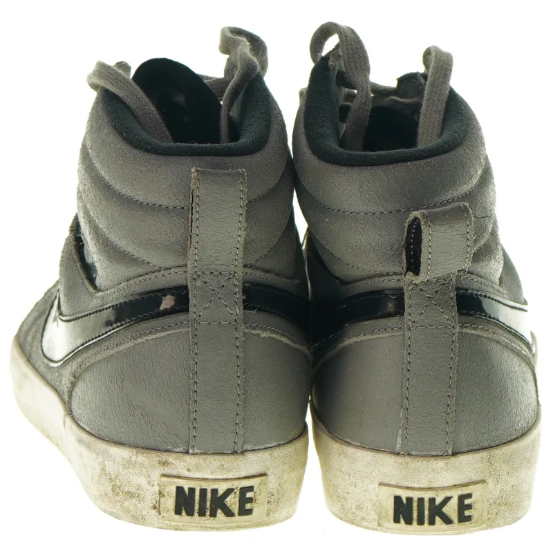 Sneakers fra Nike (str. 38,5)