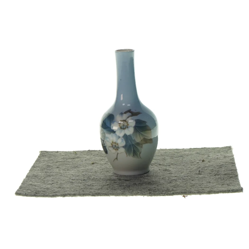 VASE fra Royal Copenhagen (str. 15 x 5  Royal Copenhagen)