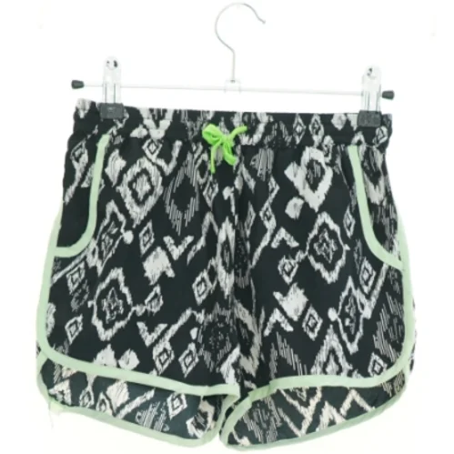 Shorts fra D-XEL (str. 140 cm)