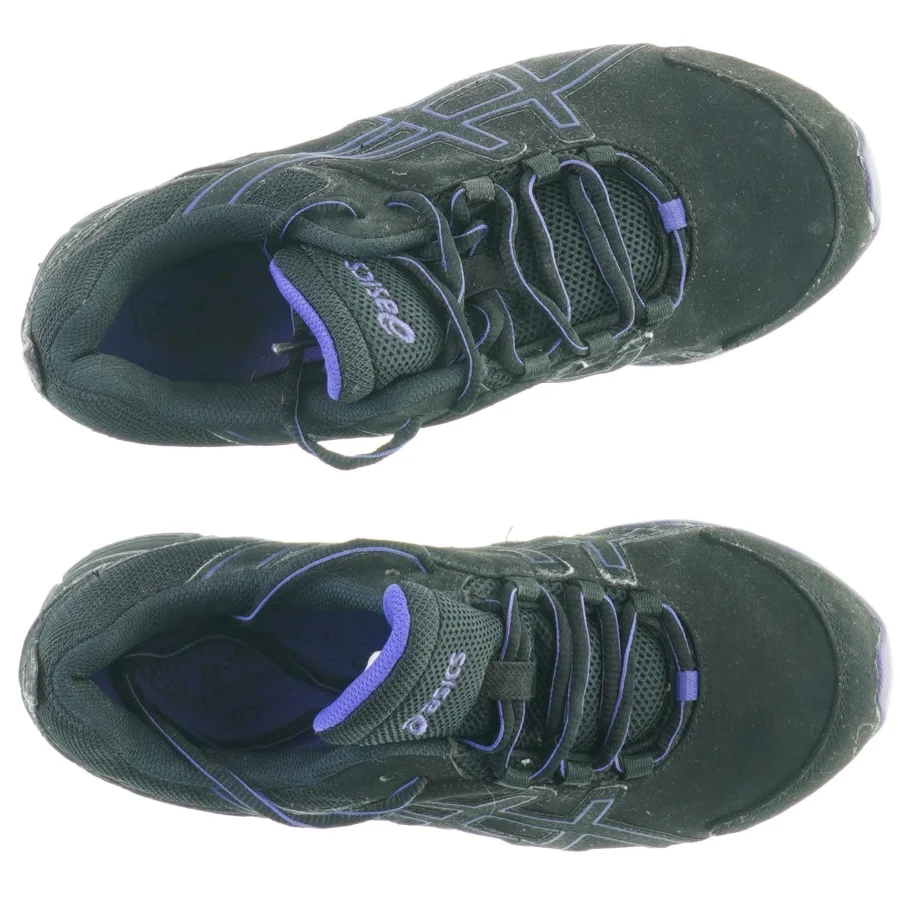 Sko fra Asics (str. 38)