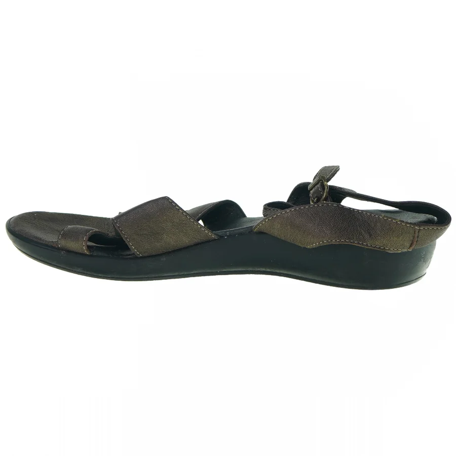 Sandaler (str. 40 )