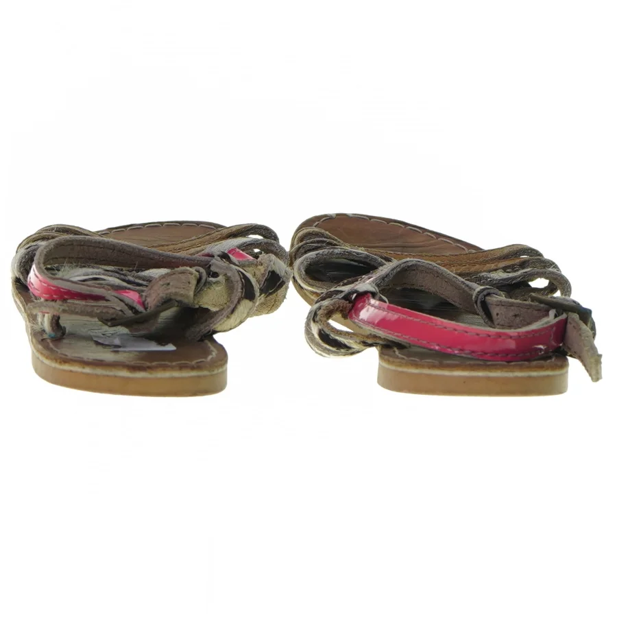 Sandaler (str. 29 )