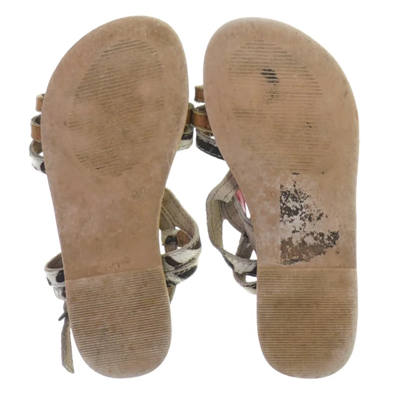 Sandaler (str. 29 )