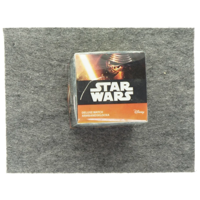 ubrugt Starwars ur fra Disney (str. 25 x 5)