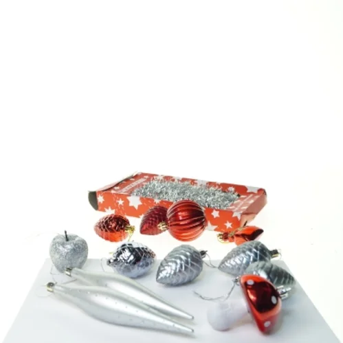 Retro og vintage Julepynt, 13 julekugler mm (str. 26 cm)