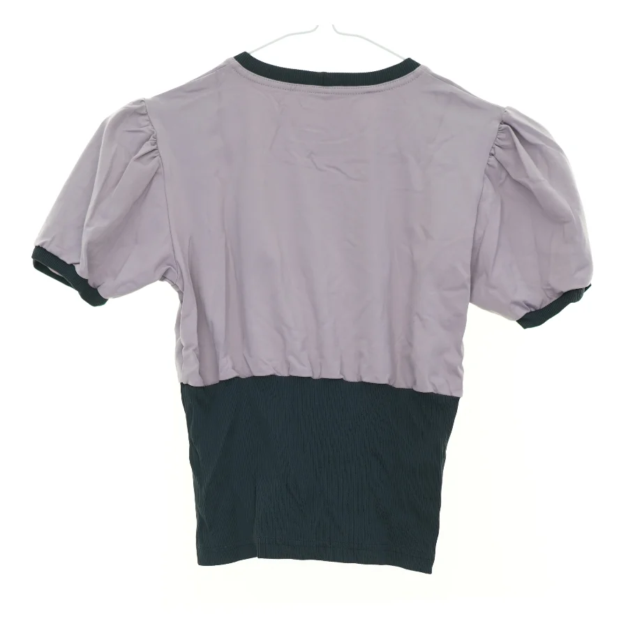 T-Shirt fra C sport (str. 164 cm)