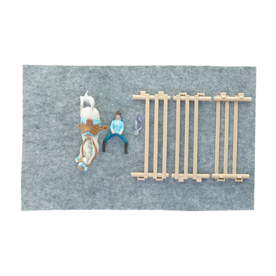 schleich Hestesæt (str. 15 x 3 x 11)