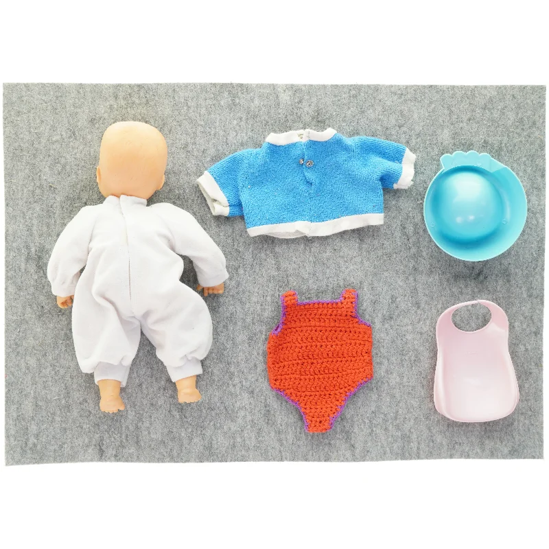 Dukke (str. 30 x 15cm)