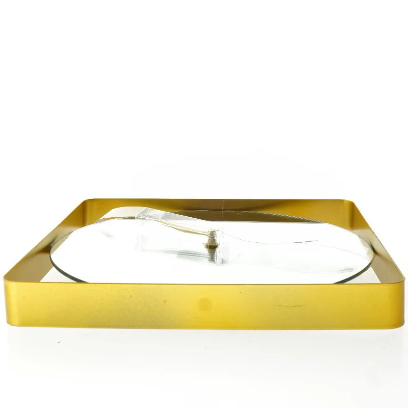 Nyt Ur med spejloverflade fra Villa Kollektion nyt og i æske (str. 31 cm)