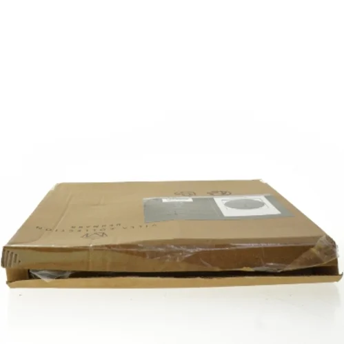 Nyt Ur med spejloverflade fra Villa Kollektion nyt og i æske (str. 31 cm)