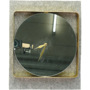 nyt ur med Spejlbaggrund (str. 30 x 30cm)