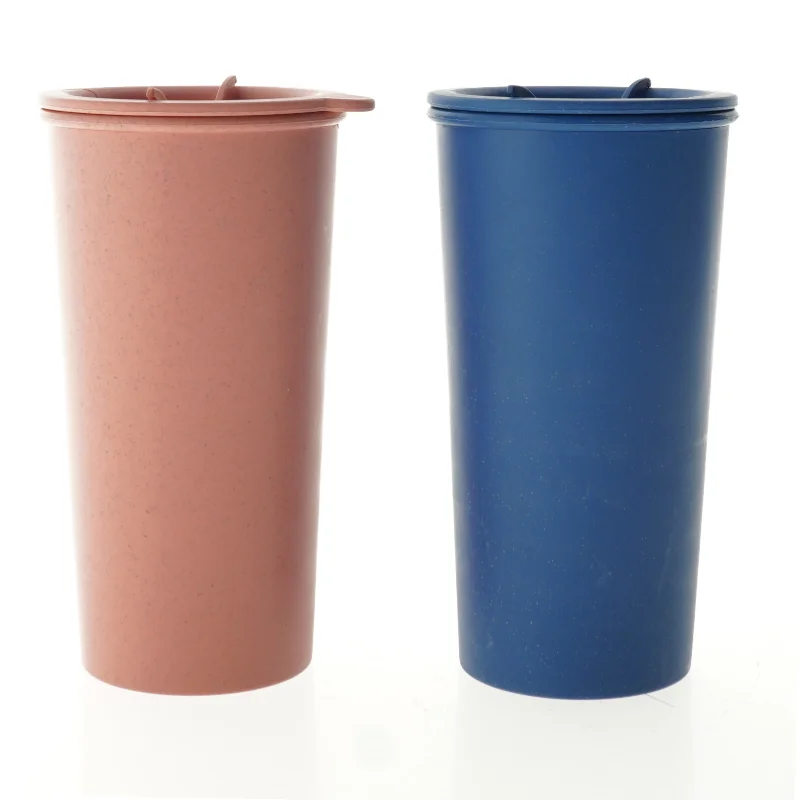 Kaffekrus i plastik med låg (str. 16 x 9 cm)