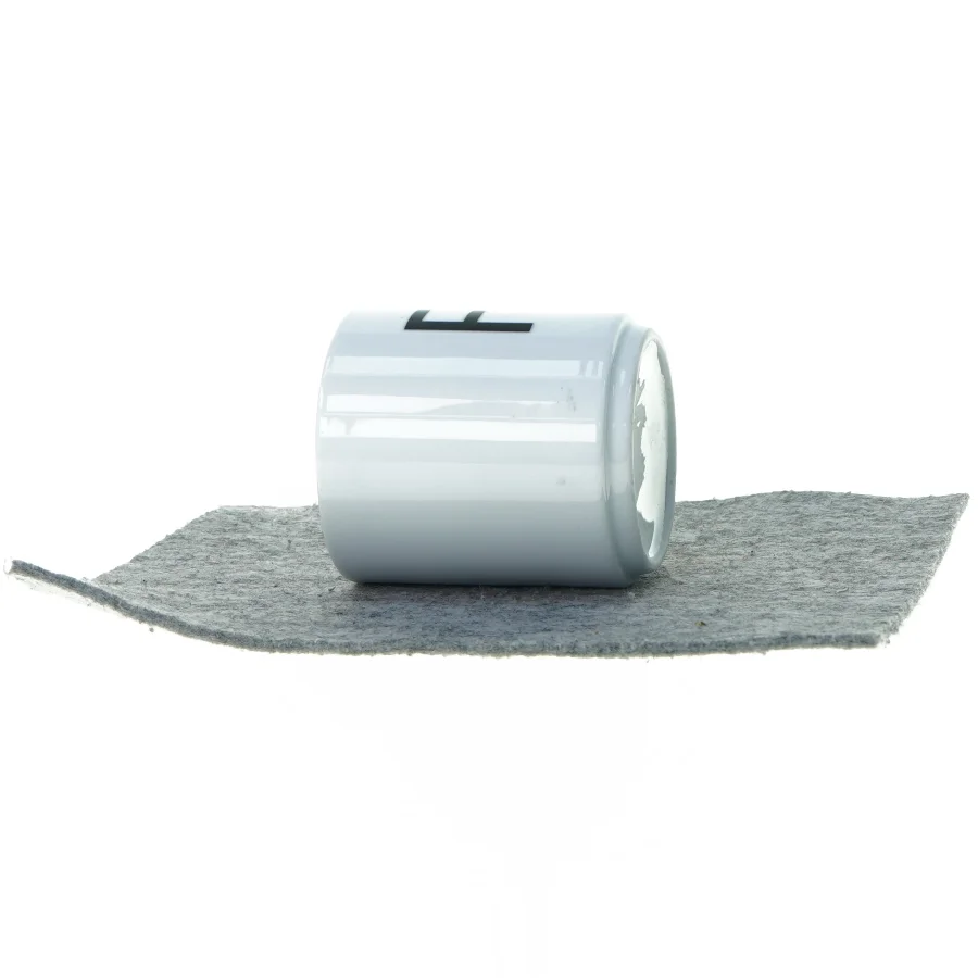 ny Kop / krus med F bogstav (str. 9 cm)