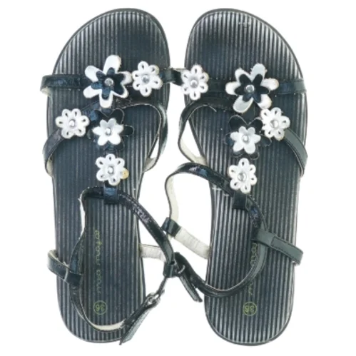 pigeSandaler (str. 36)