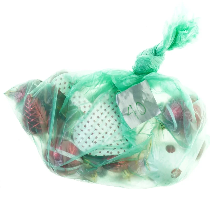 Vintage og nyt blandet Julepynt, 16 julekugler mm (str. 20 cm)