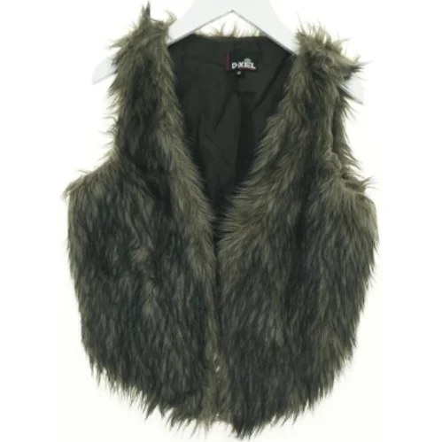 “pels”vest fra D-XEL (str. 152 cm)