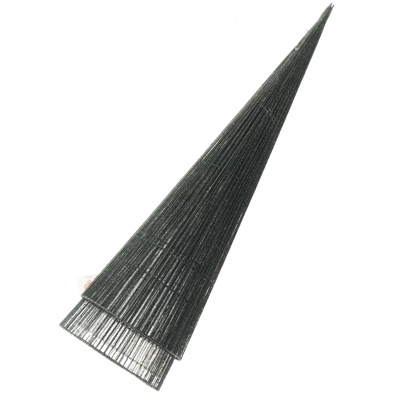 store glimtende juletræer i glittermetalJulepynt fra Julefryd (str. 44 x 15 cm 55 x 16 cm)