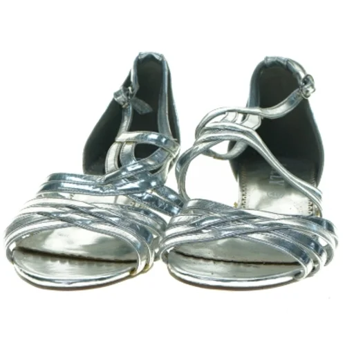 nye Sko fra Lilly (str. 40 )