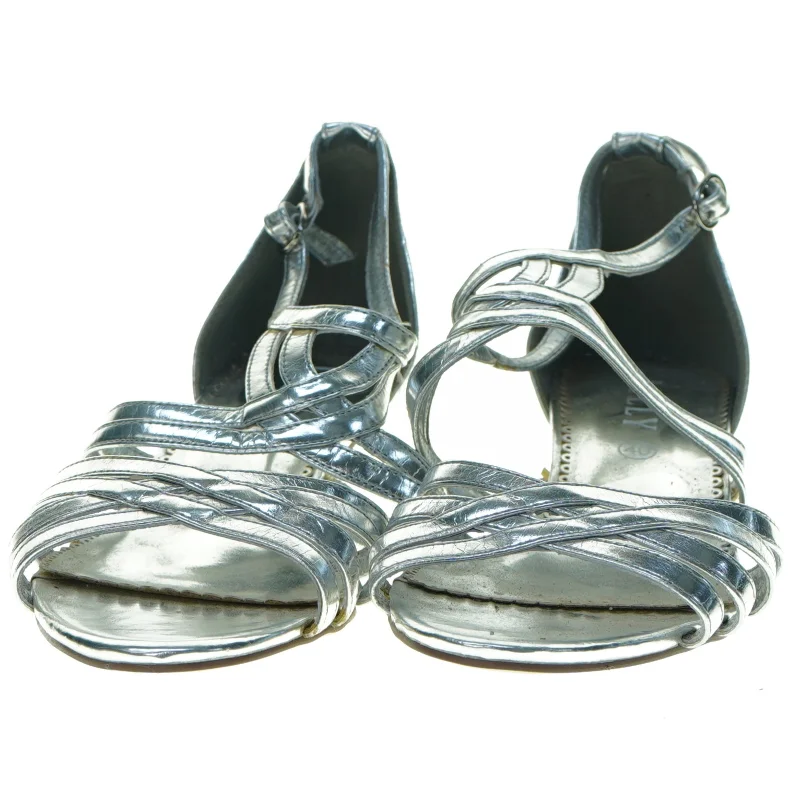 nye Sko fra Lilly (str. 40 )