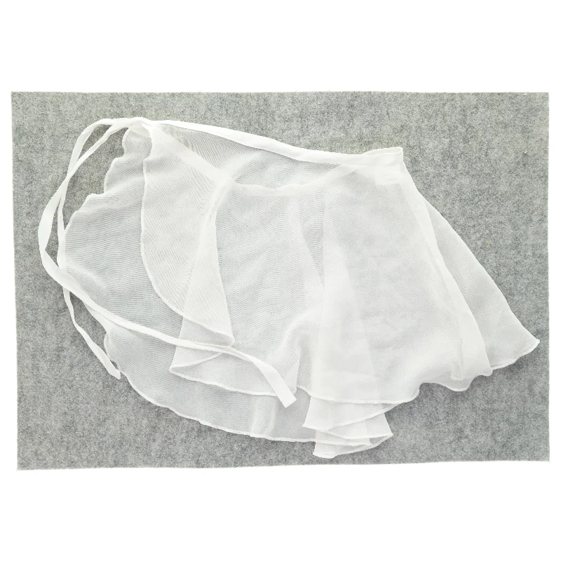 Sæt med gymnastikdragt og skørt fra Blandet (str. 122 til 140 (nederdel) og 110 til 116 (top))