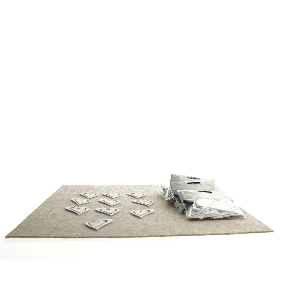 ubrugte Hjerter i hvidlakeret træ til dekoration fra Happy Moments (str. 6 x 4 cm)