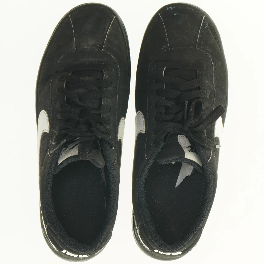 Sko fra Nike (str. 42)