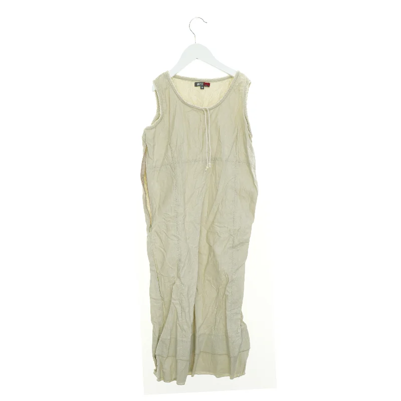 Kjole fra Mizty (str. 164 cm)