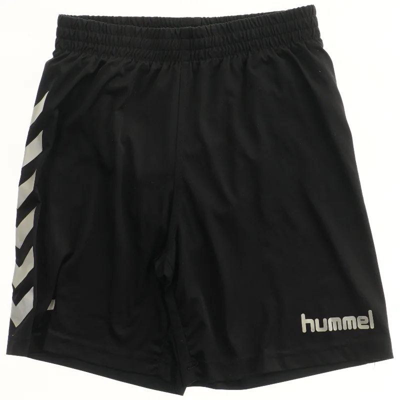 Sportsshorts fra Hummel (str. 164)