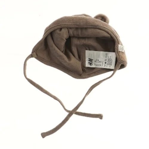 Børnehat med øre og bindebånd fra H&M (str. 50)