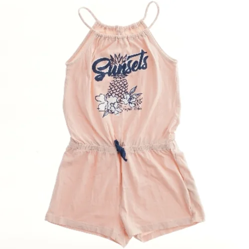 Sommerdragt med tropisk print fra Pepperts (str. 140)