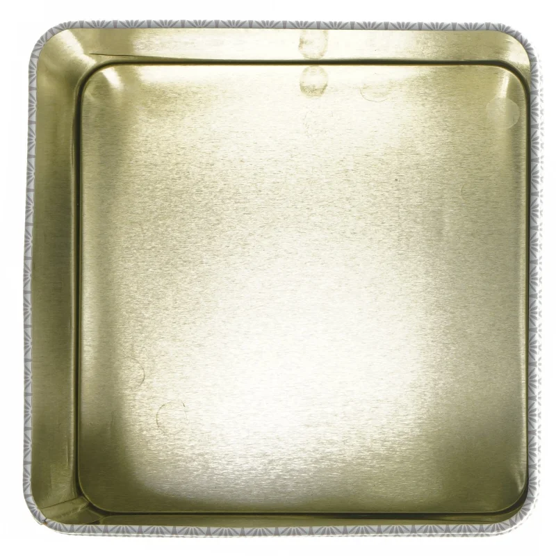 Dekorativ metalboks med blomsterdesign (str. 16x15x15 cm)