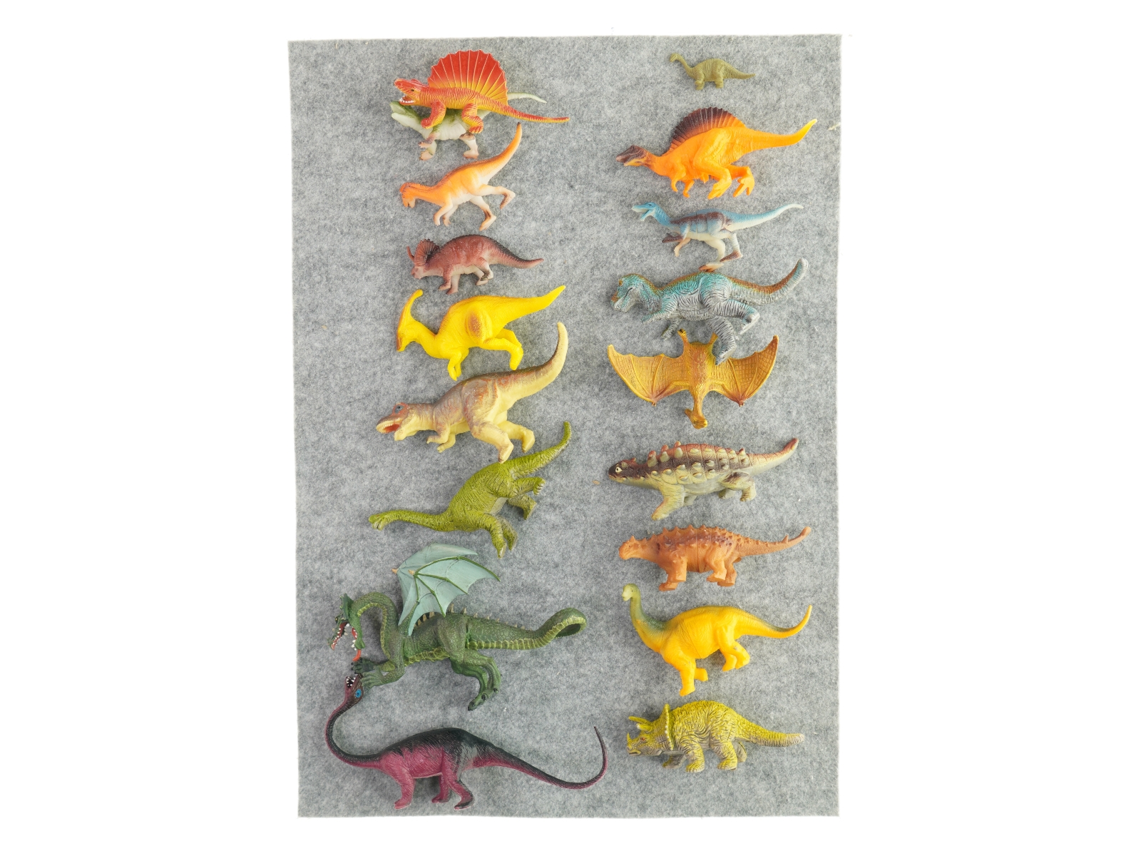Forskellige dinosaurer (18 stk) (str. 7 Til 20 cm)