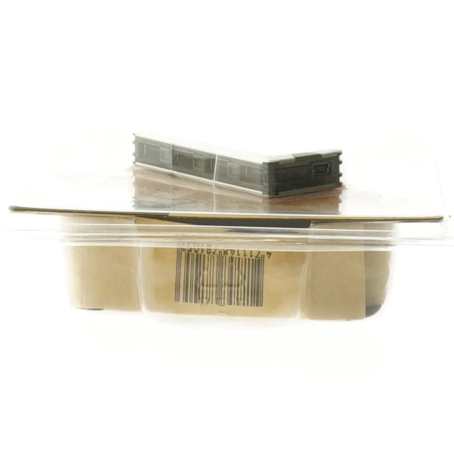 Lumatron usb port