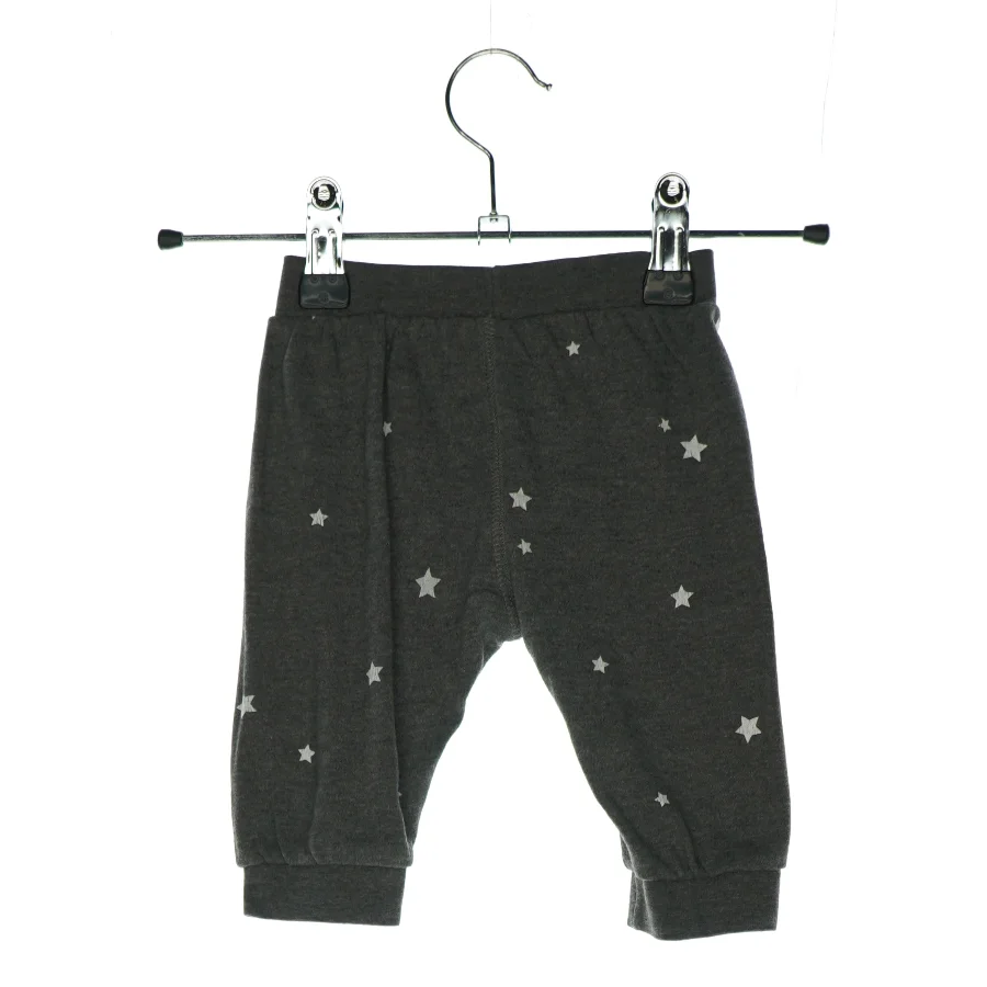 Bukser fra H&M (str. 62)