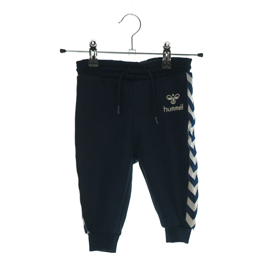 Joggingbuks fra Hummel (Str. 68)