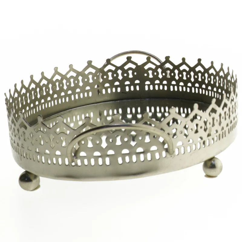 Dekorative bakke med spejlbund fra Ludvig & Co (str. 27 cm)