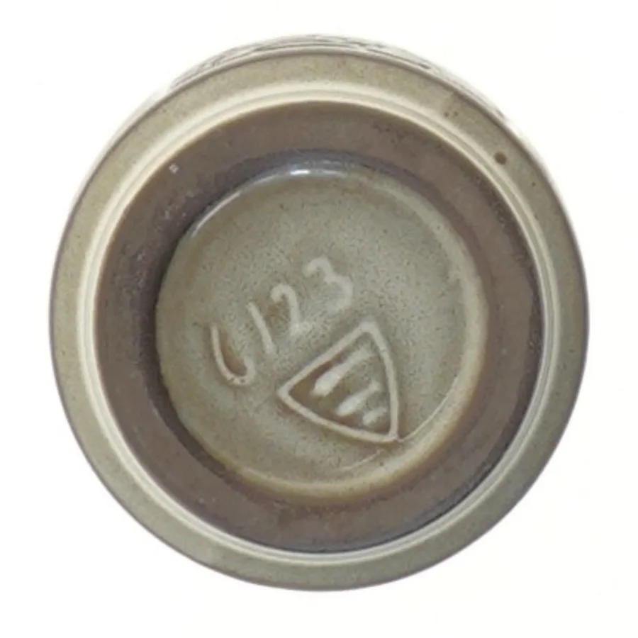 Vintage vase med indgravering (str. 8 cm)