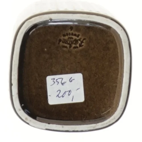 Keramisk vase med rillemønster (str. 17 cm)