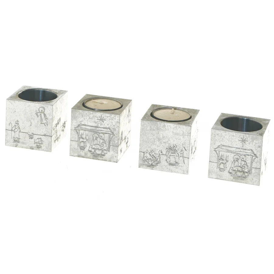 Kvadratiske lysestager med julemotiv fra Menu (str. 5x5x5 cm)