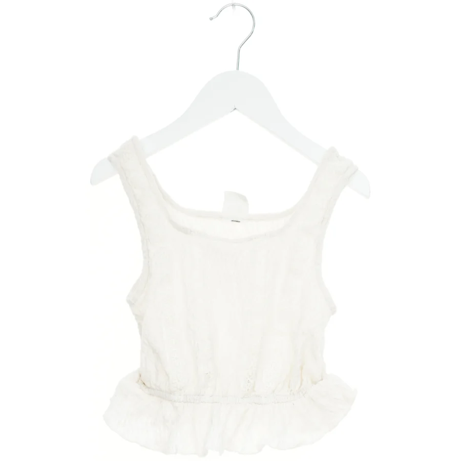 Hvid top med flæser fra Zara (str. 140)