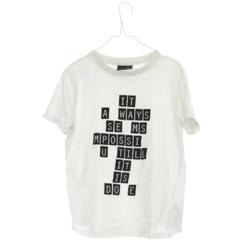 T-Shirt fra LMTD (str. 152 cm)