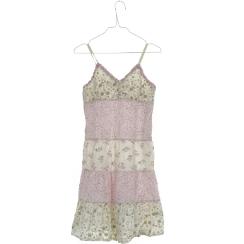 Kjole fra H&M (str. 134 cm)