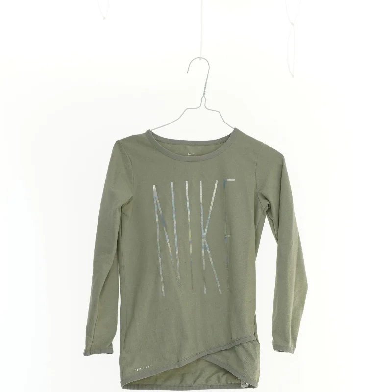 Bluse fra Nike (str. 104 cm)