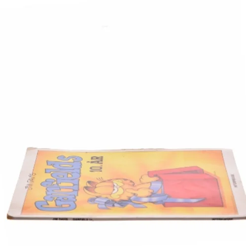 Garfields 10. år af Jim Davis (Bog)