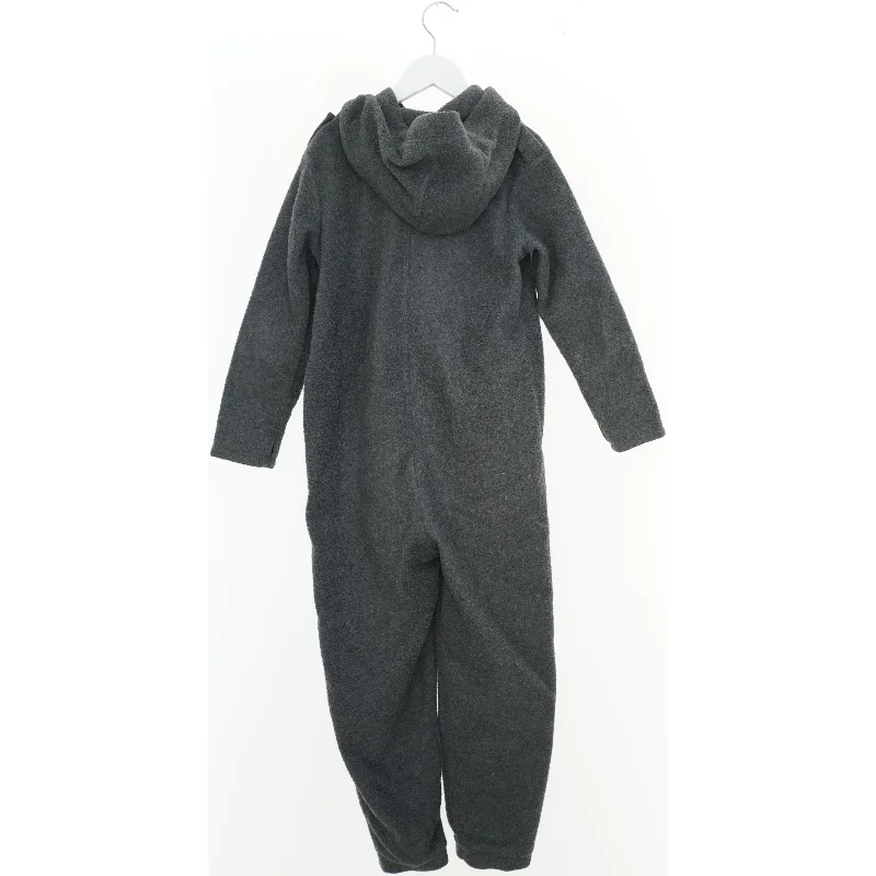 Heldragt i fleece fra Karmameju (str. 116)